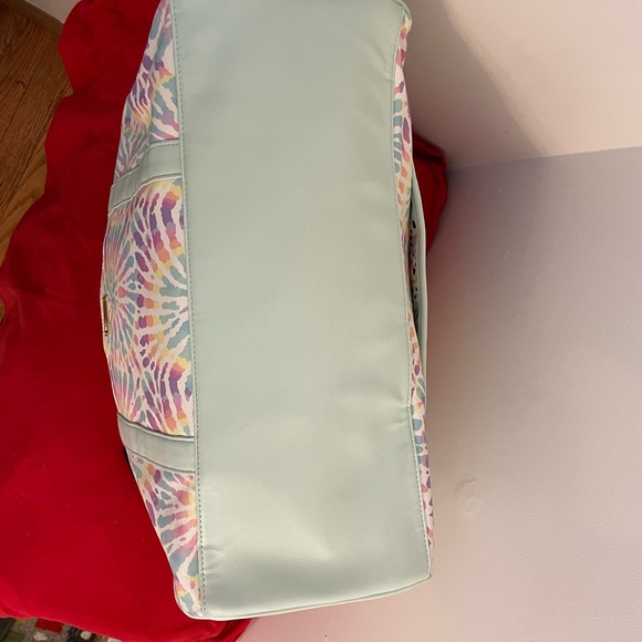 Travel Bag: Betsey Johnson Luv Duffle Weekender Tie Dye - Picture 5 of 6